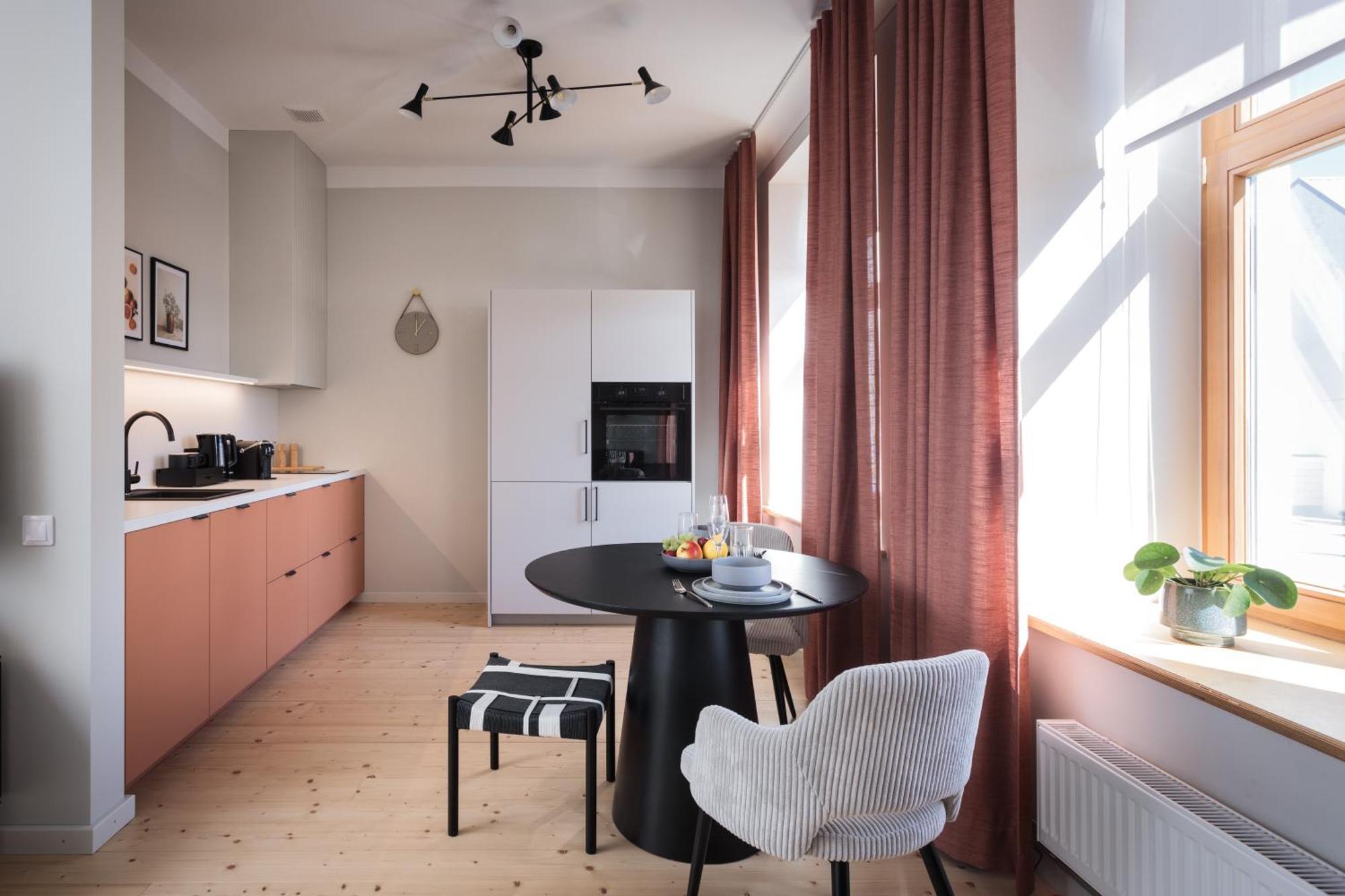Centra Nams - Center Apartments ツェーシス エクステリア 写真