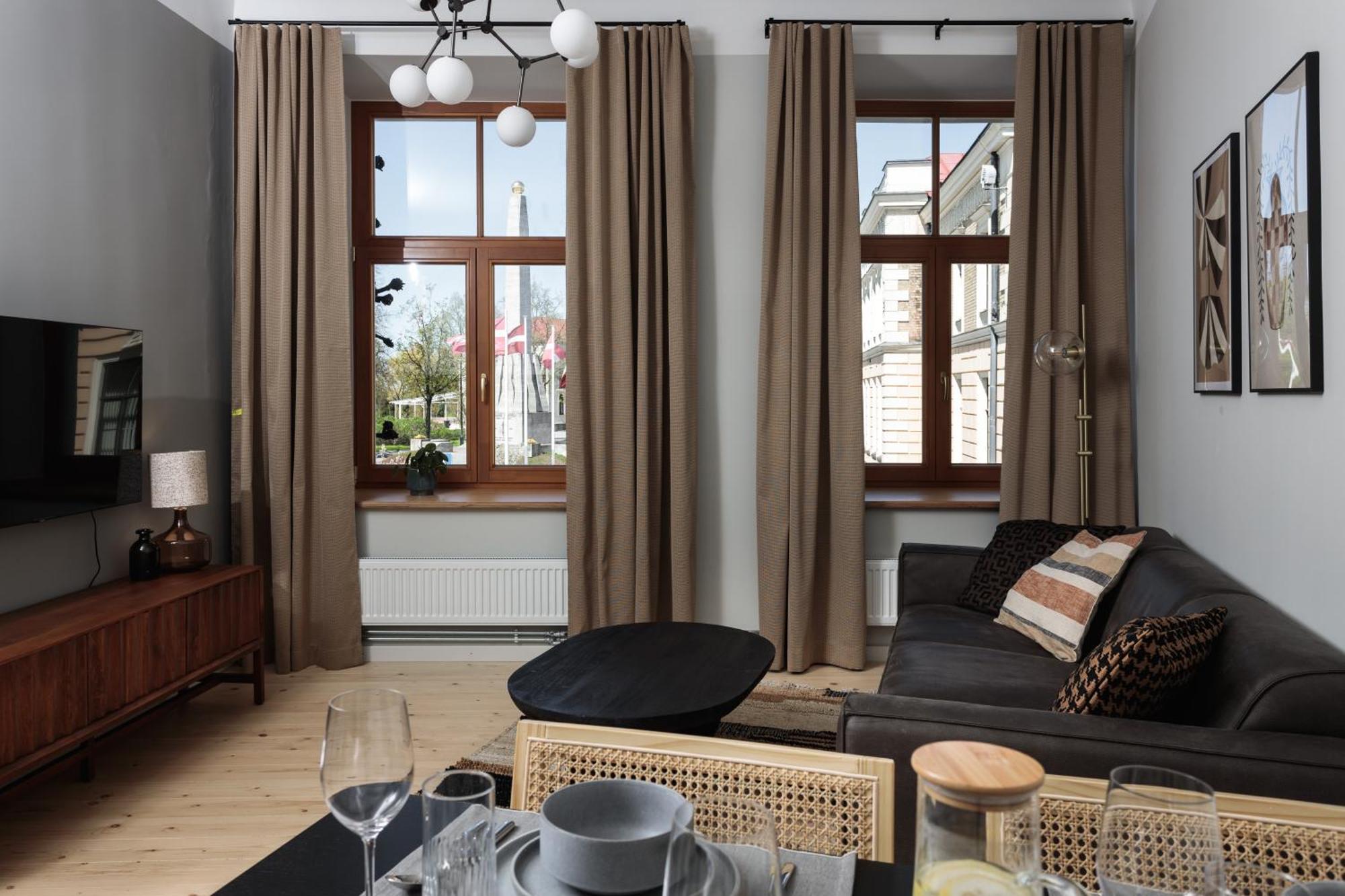 Centra Nams - Center Apartments ツェーシス エクステリア 写真